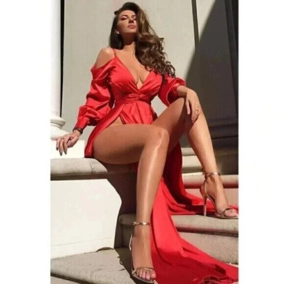 NWT Fashion Nova Mansion Dinner Party Satin Gown Wine Burgundy Maxi Dress XS - Picture 2 of 11